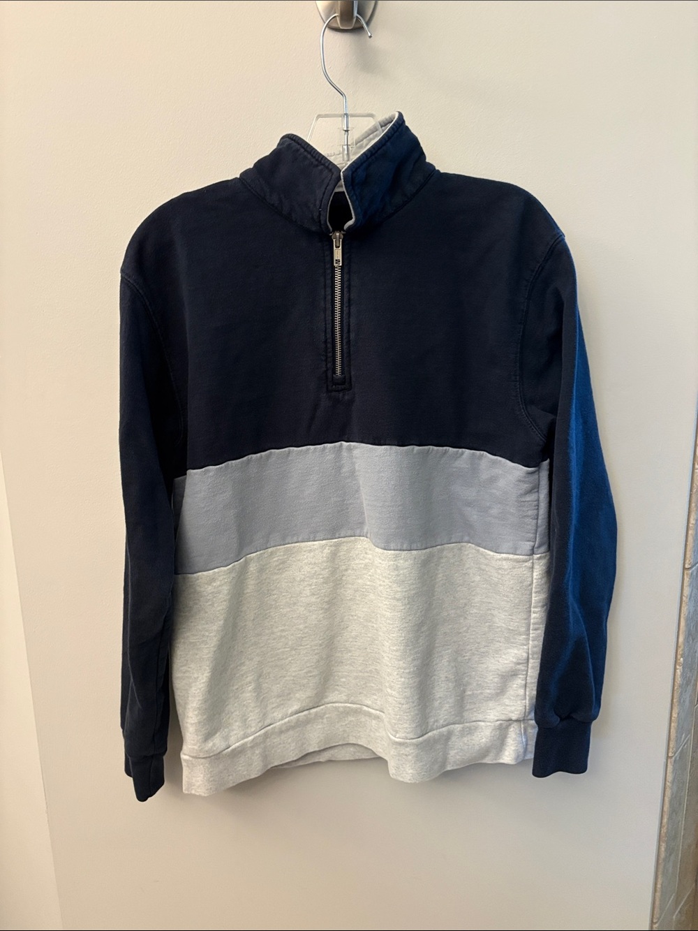Brandy Melville Quarter-Zip Pullover Sweatshirt- Navy & Light Gray